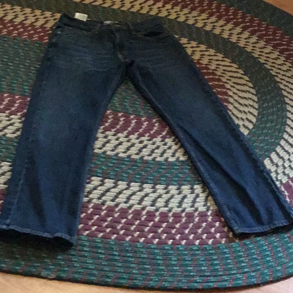 Men’s signature relaxed fit jeans